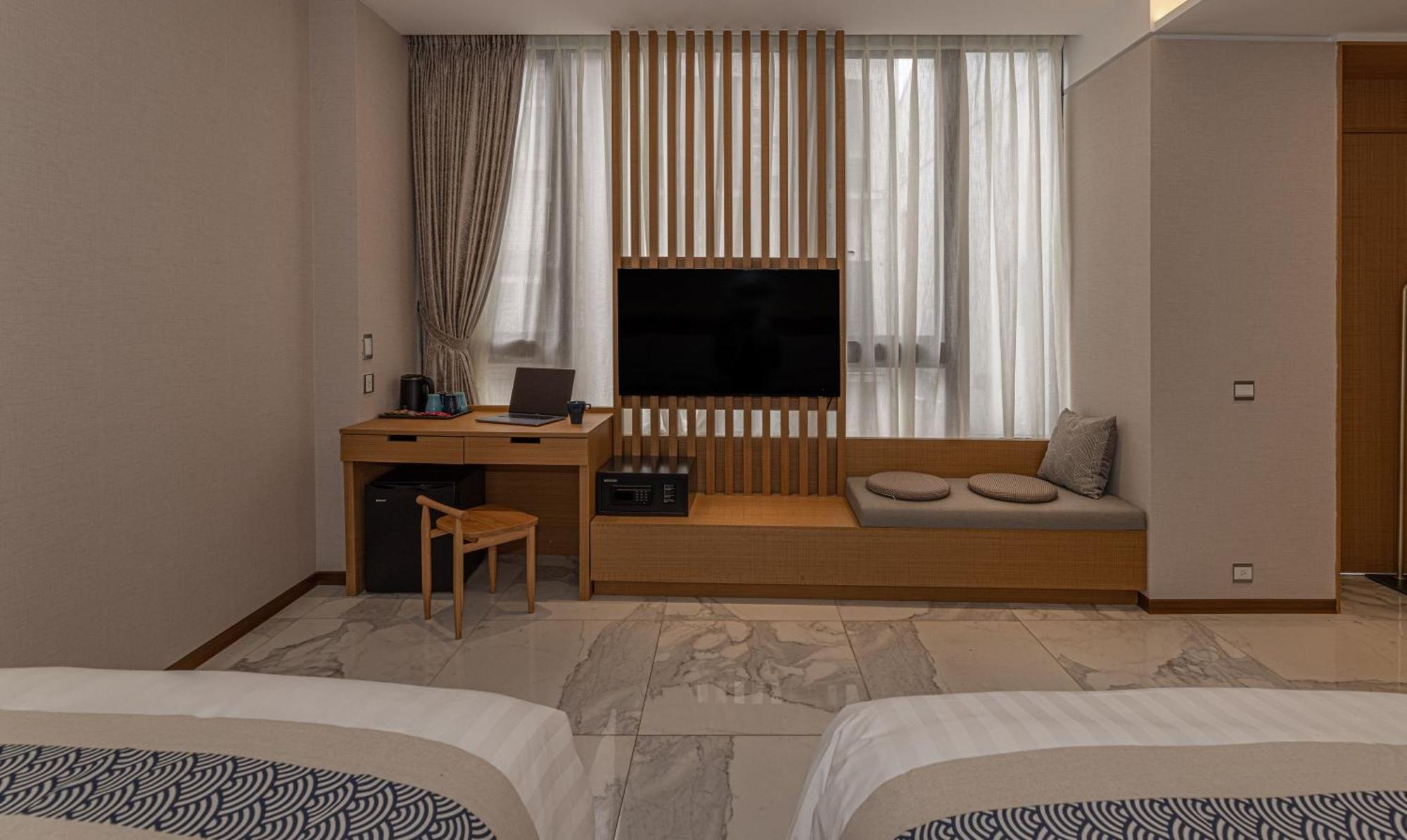Sun Moon Lake Apollo Resort Hotel Yuchi Exterior photo