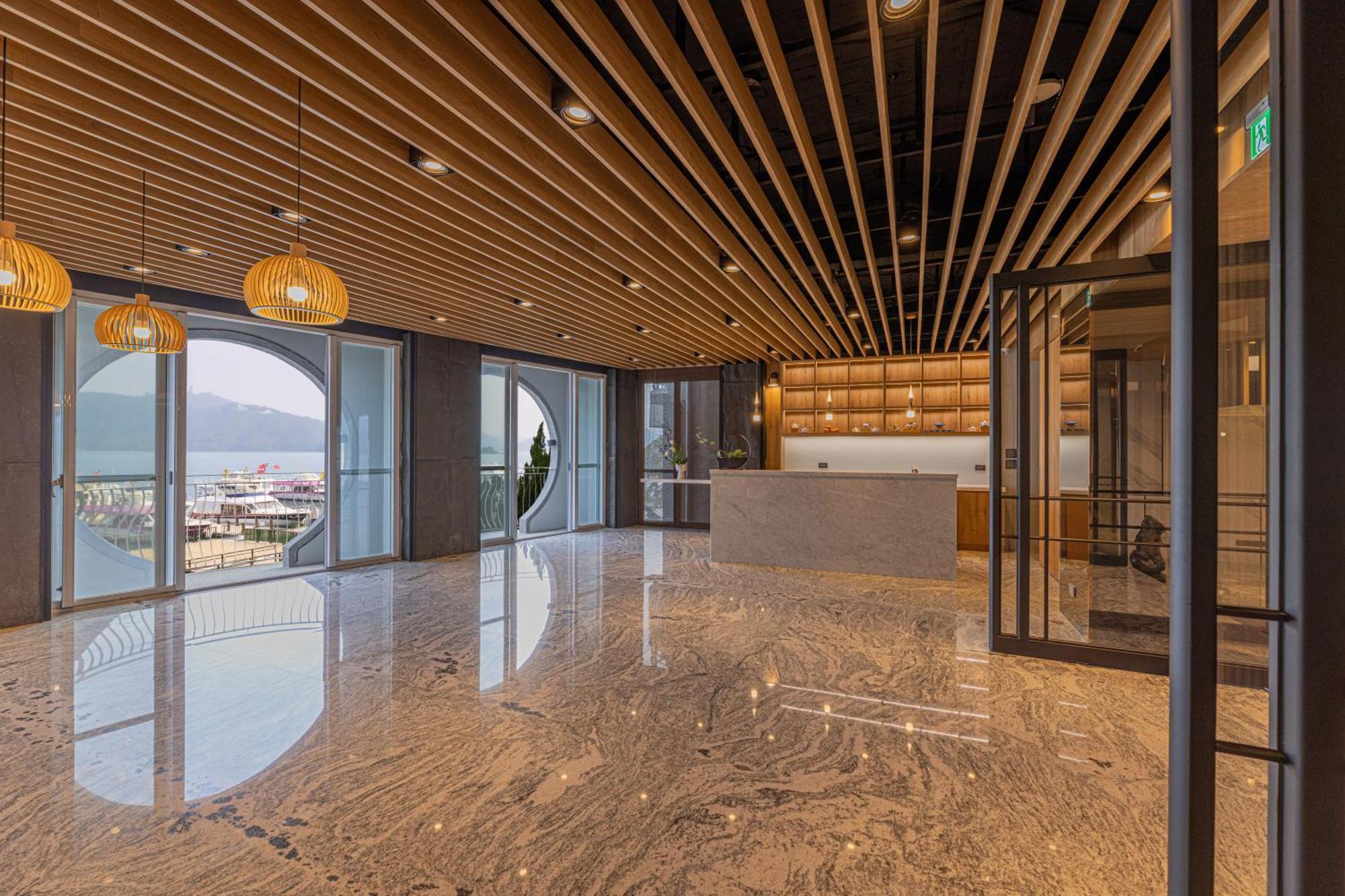 Sun Moon Lake Apollo Resort Hotel Yuchi Exterior photo