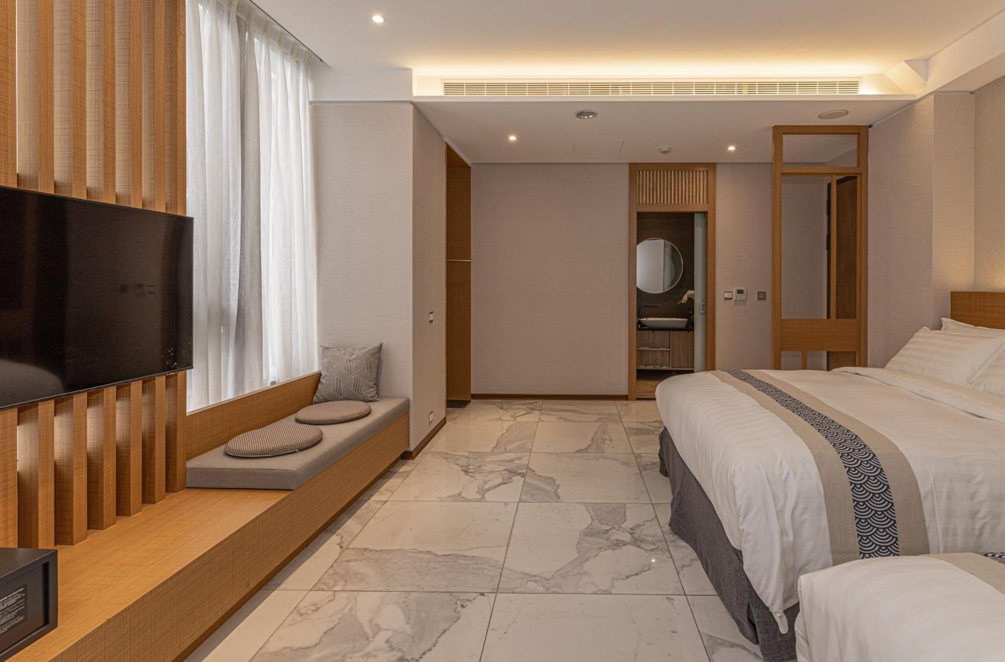 Sun Moon Lake Apollo Resort Hotel Yuchi Exterior photo